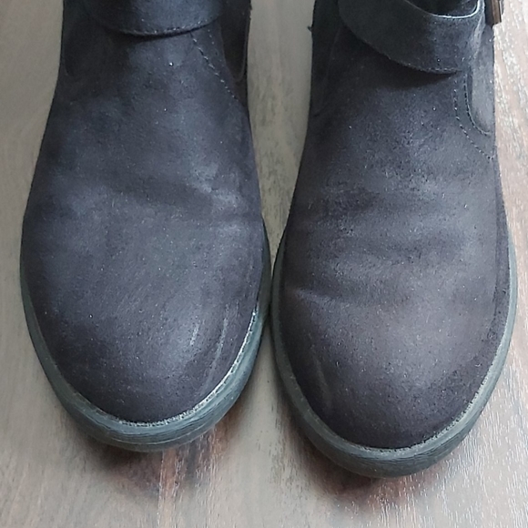 Black Booties - Picture 5 of 5